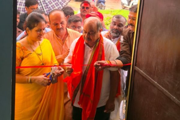 पुरंदर मिश्रा ने उत्तर विधानसभा को दी विकास की सौगात: दो आंगनबाड़ी भवनों का लोकार्पण, नए सामुदायिक भवन का भूमिपूजन…