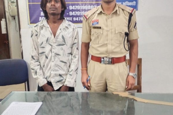 अवैध हथियार लेकर घूमने वाला शातिर आरोपी अशीष धीवर पुलिस की गिरफ्त में…