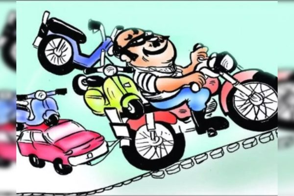 ई-रिक्शा एवं दोपहिया वाहन चोरी की दो वारदातों का खुलासा…
