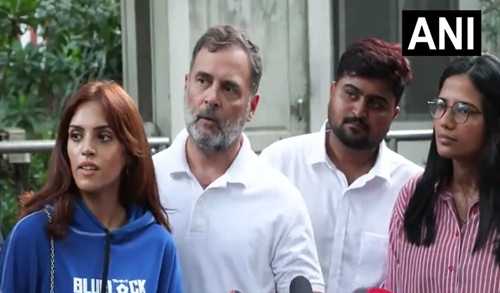 स्टूडेंट प्रोटेस्ट पर राहुल गांधी का बड़ा बयान: माफी मांगने का दबाव बकवास, छात्र लोकतंत्र की आवाज़ हैं