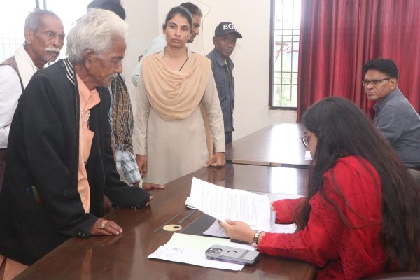 जनदर्शन में कुल 45 आवेदन प्राप्त, त्वरित निराकरण के दिए गए निर्देश…
