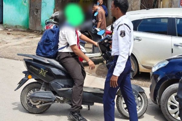 ट्रैफिक पुलिस का विशेष अभियान : 16 नाबालिग वाहन चालकों के अभिभावक पर कार्रवाई…