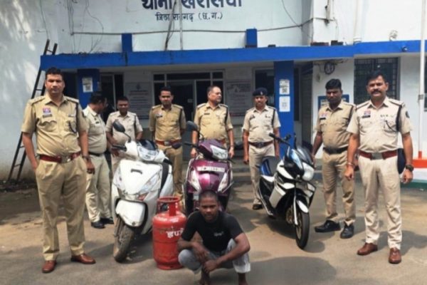 पुलिस के हत्थे चढ़ा ‘सीरियल चोर’ 1 बाइक, 2 स्कूटी के साथ सूने मकान और गैस सिलेंडर चोरी की वारदातों का एक साथ खुलासा