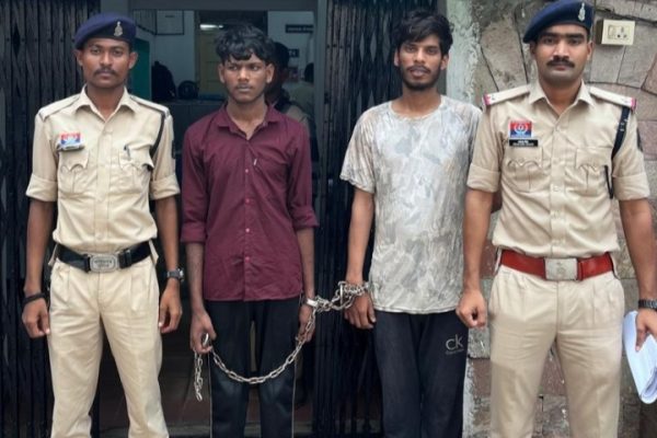 प्रतिबंधित नशीली टेबलेट के साथ 02 आरोपी गिरफ्तार…