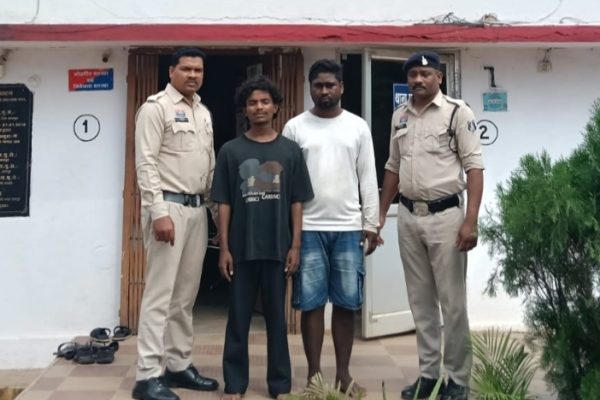 दुष्कर्म के 02 आरोपी एवं एक विधि से संघर्ष रत बालक गिरफ्तार…