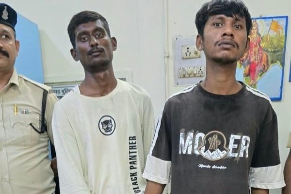 150 नशीली गोलियों के साथ 2 आरोपी गिरफ्तार…