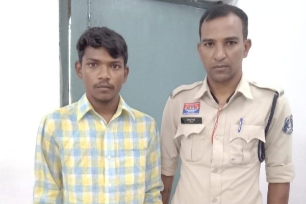 बटनदार चाकु के साथ आदतन अपराधी कुणाल बघेल उर्फ बाटी गिरफ्तार…