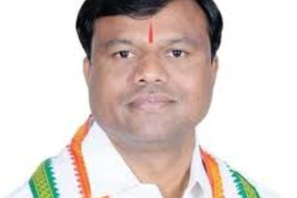 प्रदेश में अपराधी बेलगाम हो गए और कानून व्यवस्था बदहाल हो गयी – दीपक बैज