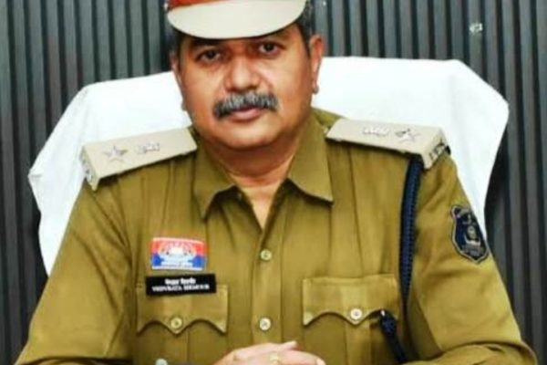 मेटाडोर से बरामद हुआ दो करोड़ का गांजा, तस्करो की बड़ी साजिश नाकाम