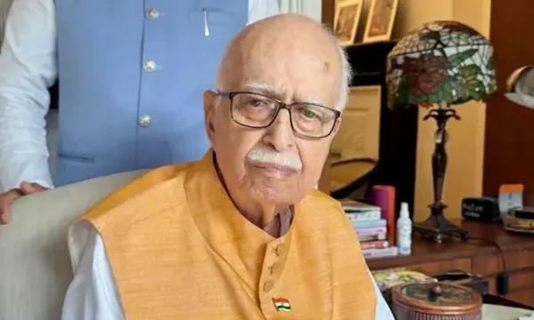 एसआईआर नोटिस की लिस्ट में लालकृष्ण आडवाणी का भी नाम…