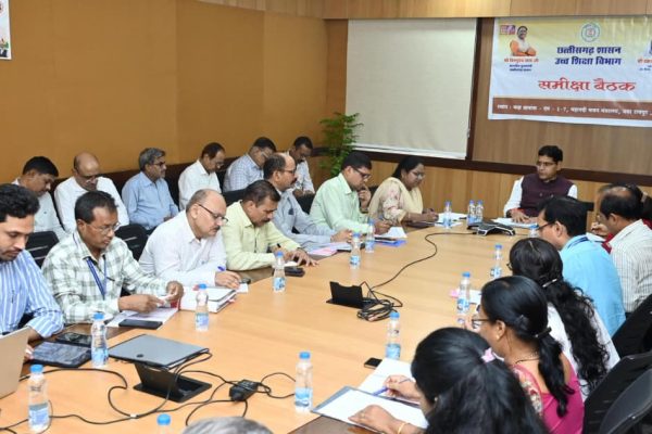 700 सहायक प्राध्यापकों की भर्ती और पदोन्नति प्रक्रिया में अनावश्यक विलंब न करें – उच्च शिक्षा मंत्री टंक राम वर्मा