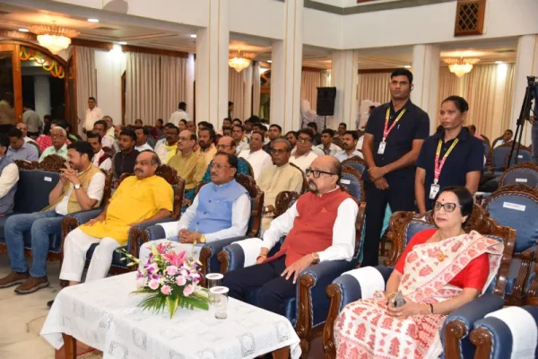 भारत रत्न डॉ. भूपेन हजारिका की जन्मशताब्दी पर लोक भवन में सांस्कृतिक संध्या…