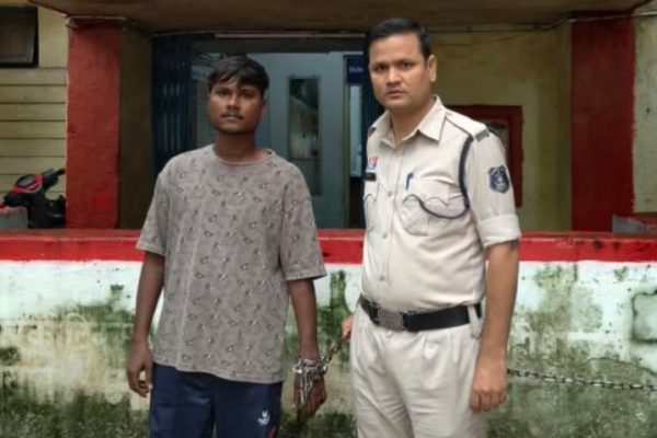 शराब पीने के लिए पैसा का उगाही करने वाले थाना क्षेत्र गुंडा बदमाश मुकेश उर्फ दादु पिता राजू साहू को भेजा गया जेल…