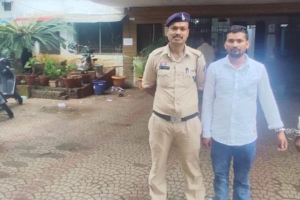 सोशल मीडिया/व्हाट्सएप के माध्यम से युवती की अश्लील फोटो वायरल करने वाला आरोपी गिरफ्तार…