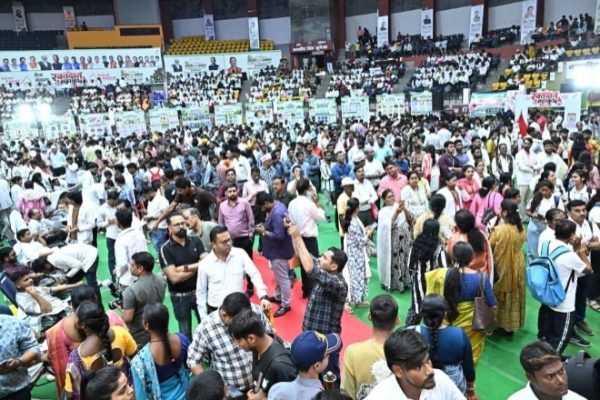 1,188 महिलाओं ने किया रक्तदान, गोल्डन बुक ऑफ वर्ल्ड में दर्ज हुआ रिकॉर्ड…