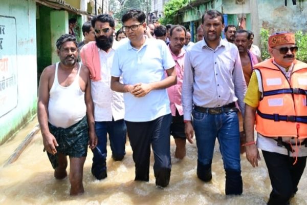 संकट की घड़ी में हर प्रभावित परिवार के साथ खड़ी है हमारी सरकार : वित्त मंत्री ओ.पी. चौधरी