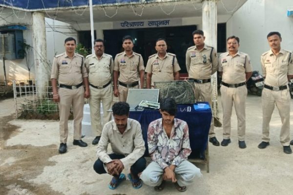 छात्रावास में चोरी का खुलासा, दो आरोपी को किया गिरफ्तार, चोरी की सामग्री की बरामद…