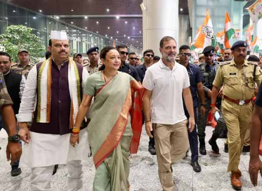 मानहानि केस में सुल्तानपुर कोर्ट से राहुल गांधी बरी…