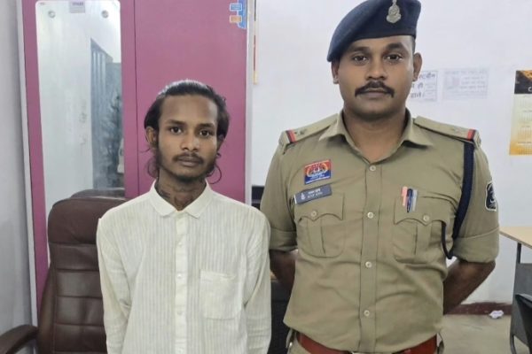 पता पूछने एवं लिफ्ट मांगने के बहाने मोबाइल झपटमारी करने वाला आरोपी गिरफ्तार…