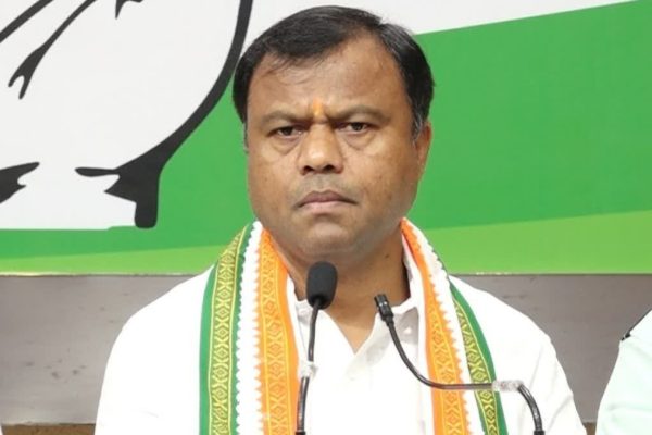 भाजपा सरकार ने पीएससी को मजाक बना दिया है – दीपक बैज