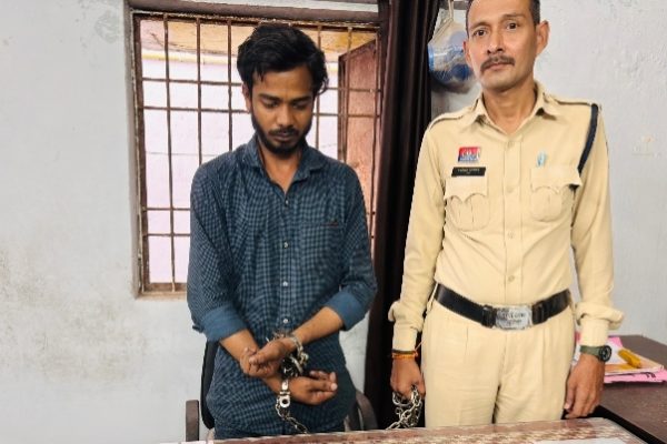 ओडिशा से प्रतिबंधित नशीली टेबलेट लाकर रायपुर में खपाने की फिराक में घूम रहा आरोपी गिरफ्तार…