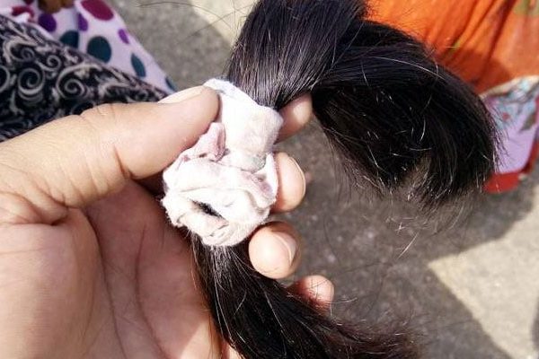 अनुशासन के नाम पर छात्र के बाल काटना पड़ा भारी, निजी स्कूल की प्रिंसिपल के खिलाफ FIR…